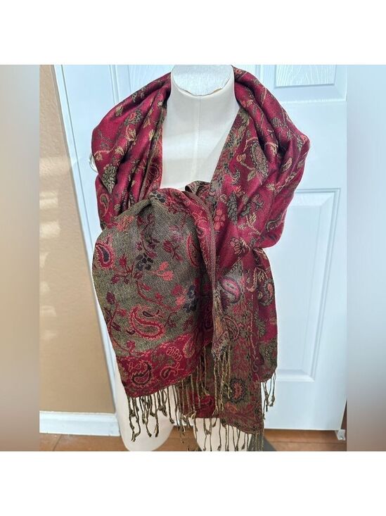 Accessories - Luxurious Floral Red and Gold Wrap Scarf